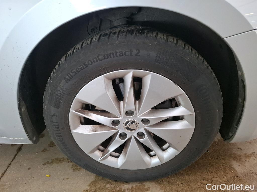  Skoda  Octavia  Break Ambition 2.0 TDI 115CV BVA7 E6d #25