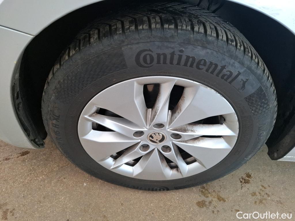  Skoda  Octavia  Break Ambition 2.0 TDI 115CV BVA7 E6d #46