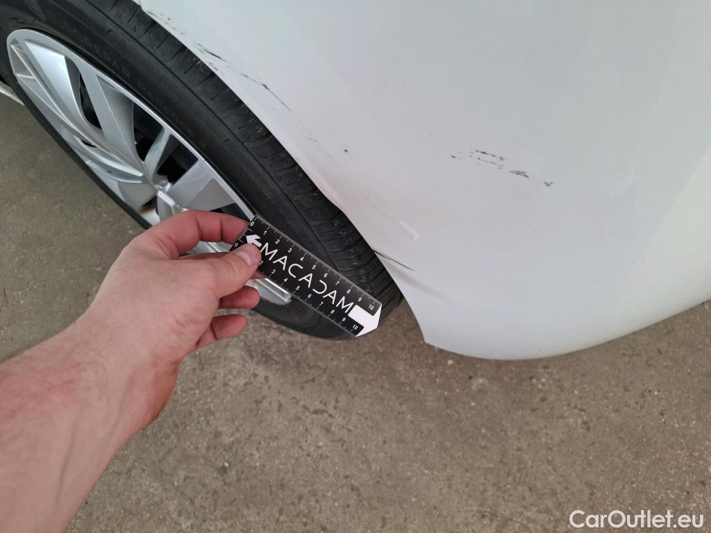  Peugeot  208  Premium 1.5 HDi 100CV BVM6 E6d #14