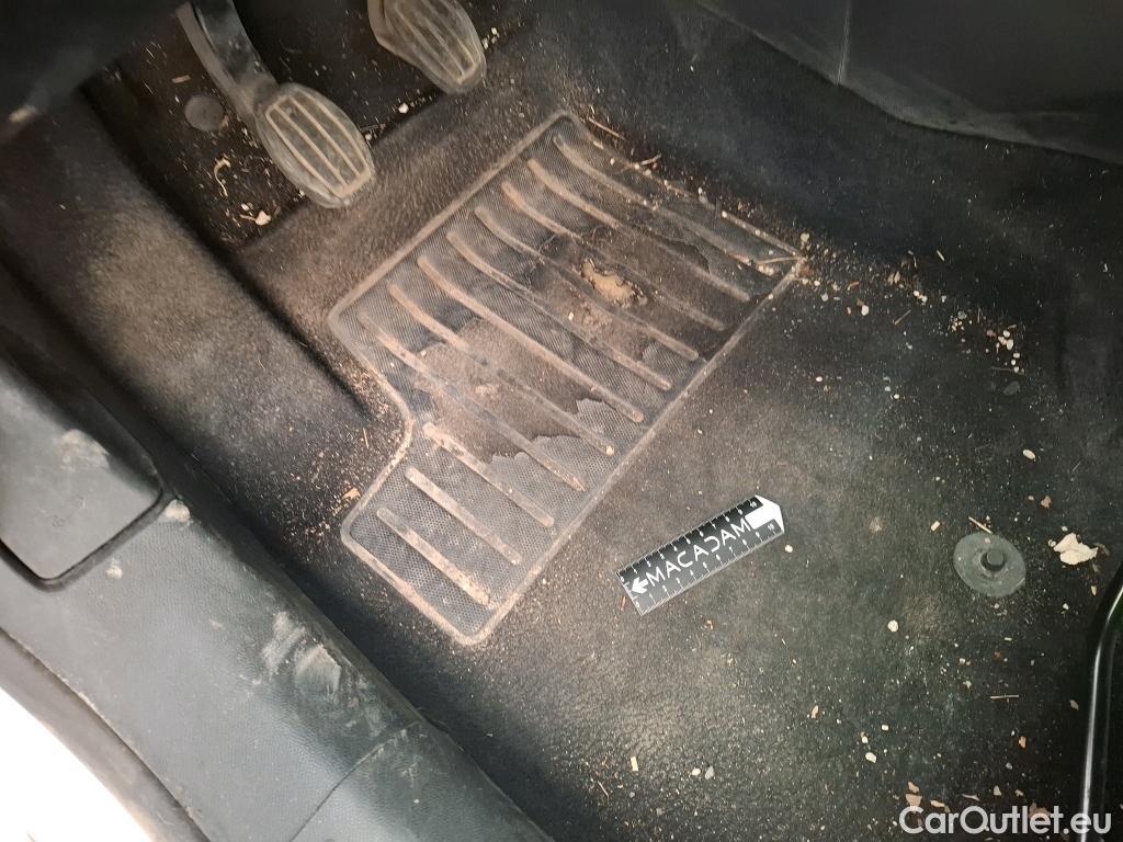  Peugeot  208  Premium 1.5 HDi 100CV BVM6 E6d #3