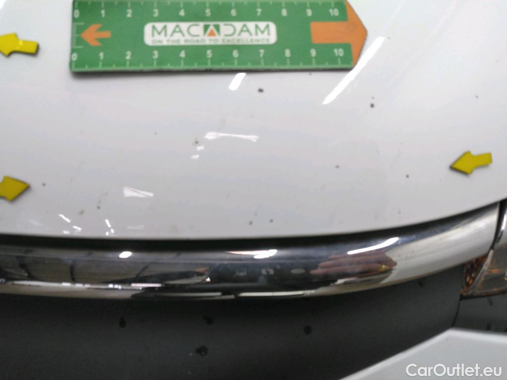  Citroen  C3  Société Feel 1.5 BlueHDI 100CV BVM6 E6d #4