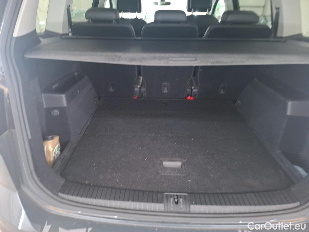  Volkswagen  Touran  Carat BlueMotion Tech 1.5 TSI 150CV BVA7 E6d #22