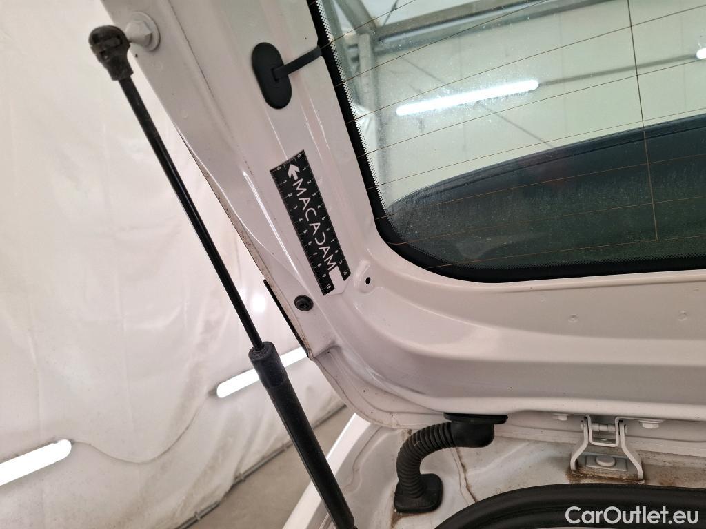  Peugeot  208  Premium 1.5 HDi 100CV BVM6 E6d #82