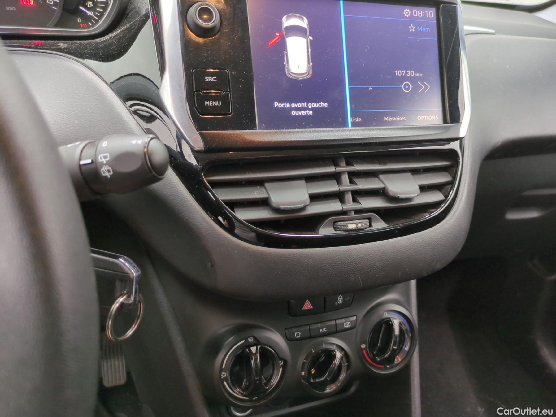  Peugeot  208  Affaire Premium 1.5 HDi 100CV BVM5 E6dT #2