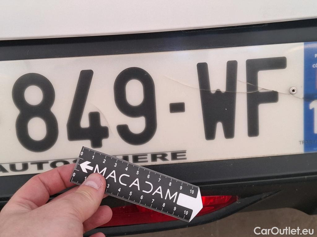  Peugeot  208  Premium 1.5 HDi 100CV BVM6 E6d #81
