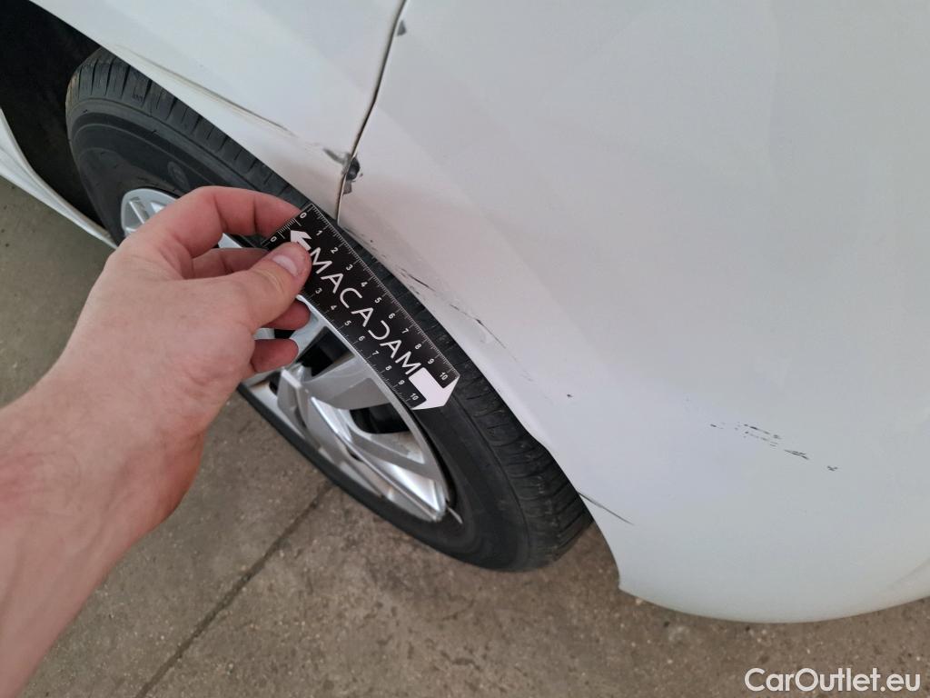  Peugeot  208  Premium 1.5 HDi 100CV BVM6 E6d #13