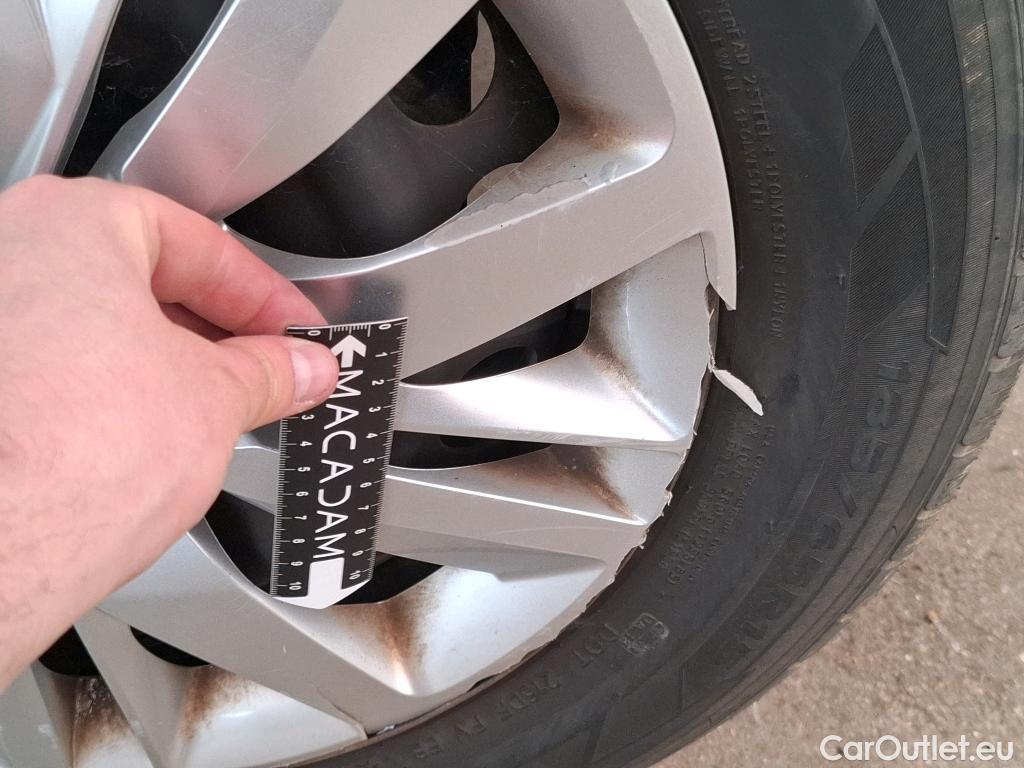  Peugeot  208  Premium 1.5 HDi 100CV BVM6 E6d #68