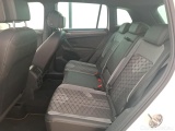  Volkswagen  Tiguan VOLKSWAGEN  / 2020 / 5P / SUV 2.0 TDI 150 DSG7 R-Line #9