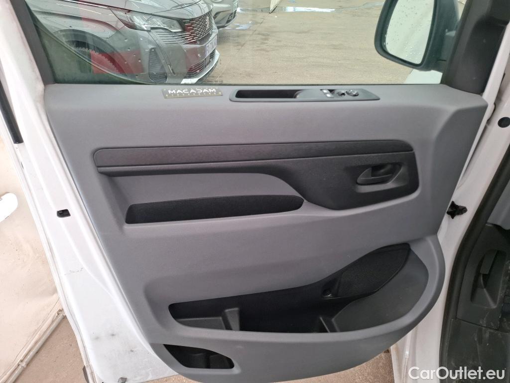 Opel  Vivaro OPEL  2019 4P Fourgon tôlé 15 Diesel 120 L2 PACK BUSINESS #7