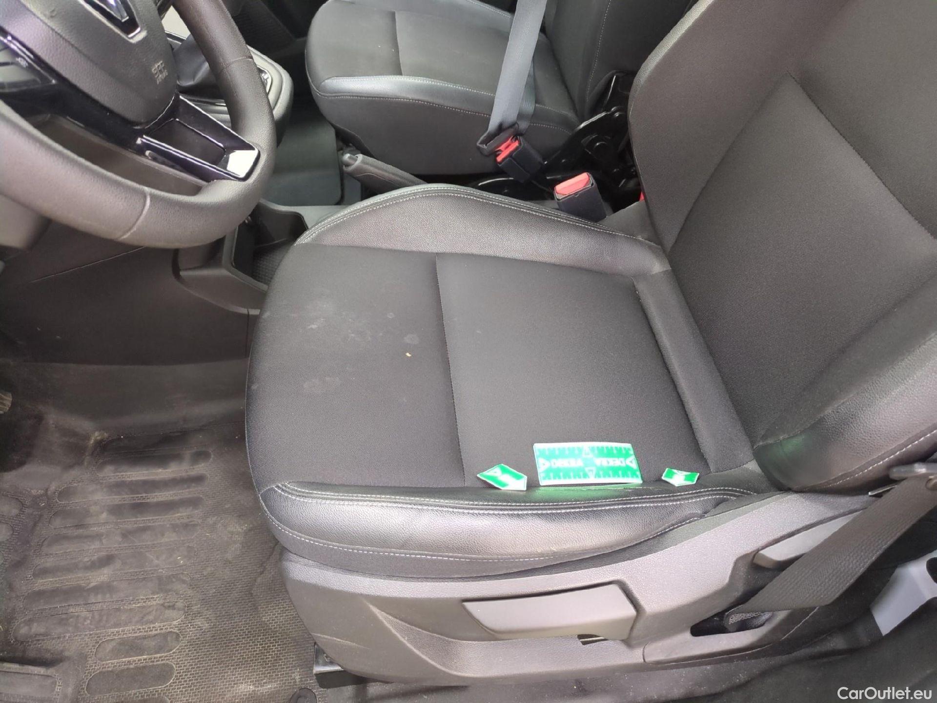  Renault  Kangoo RENAULT  / 2021 / 4P / Fourgonnette GD CONFORT - BLUE DCI 95 #1