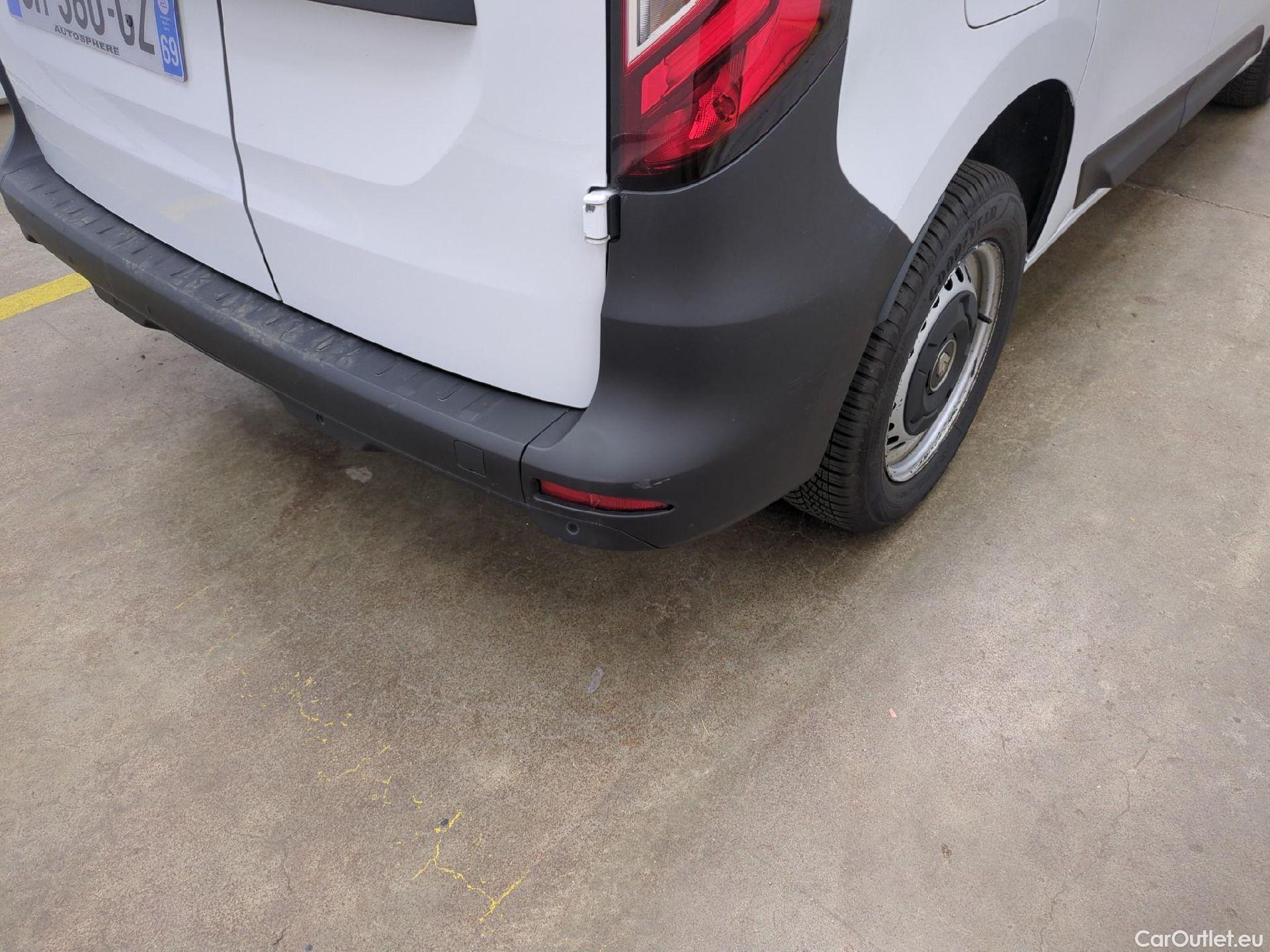  Renault  Kangoo RENAULT  / 2021 / 4P / Fourgonnette GD CONFORT - BLUE DCI 95 #25