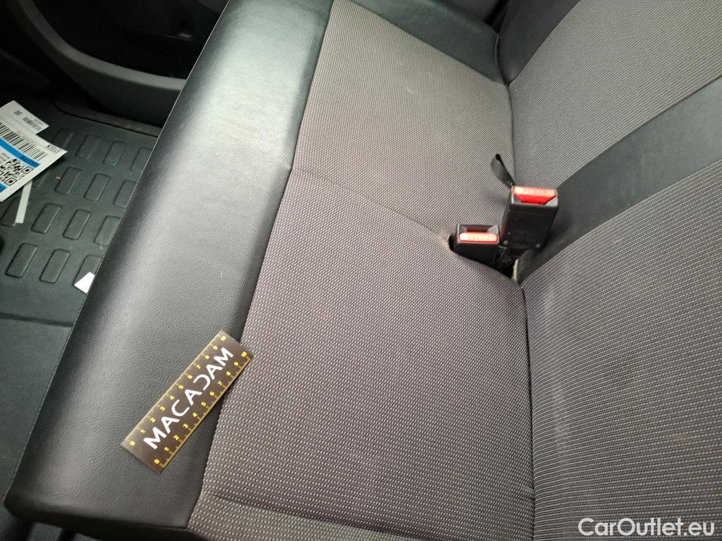  Opel  Vivaro OPEL  2019 4P Fourgon tôlé 15 Diesel 120 L2 PACK BUSINESS #13