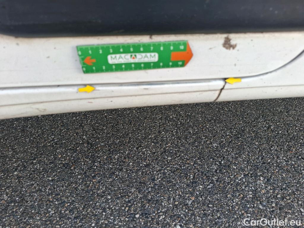  Peugeot  Boxer PEUGEOT  VU 4p Fourgon BLUEHDI 130 PREMIUM PA 333 L2H2 #26