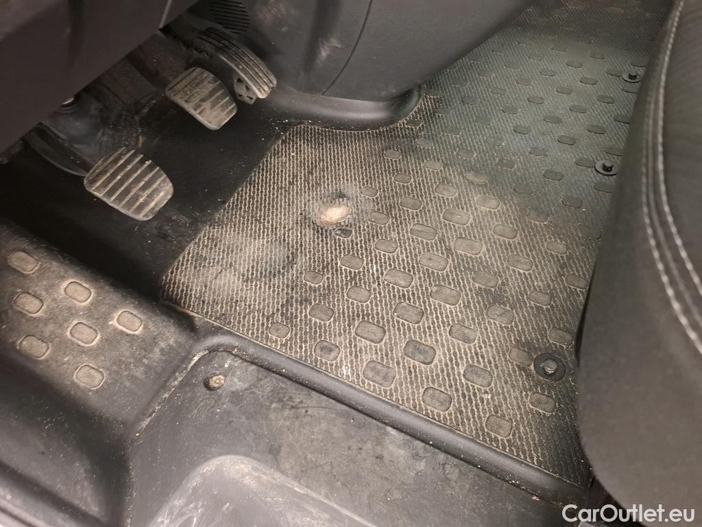  Renault  Trafic  Fourgon L1H1 3T Grand Confort 2.0 dCi 130CV BVM6 E6d #23
