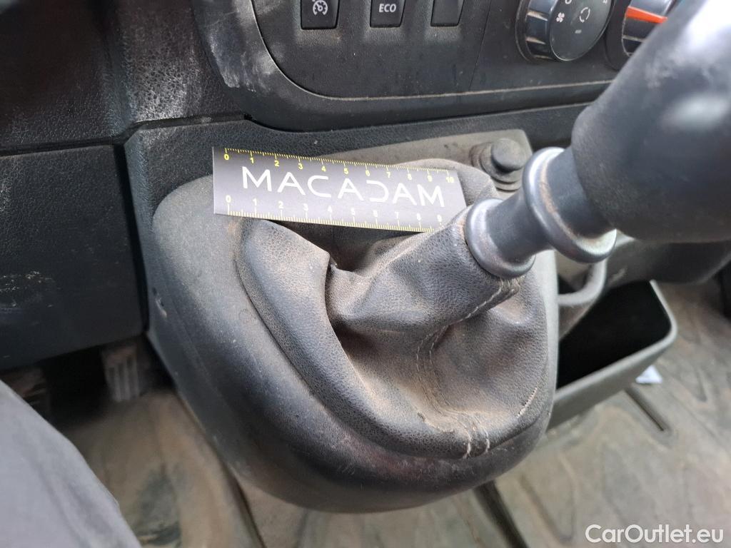  Renault  Master  III Fourgon L2H2 3 5 Grand Confort dCi 130CV BVM6 E6 #64