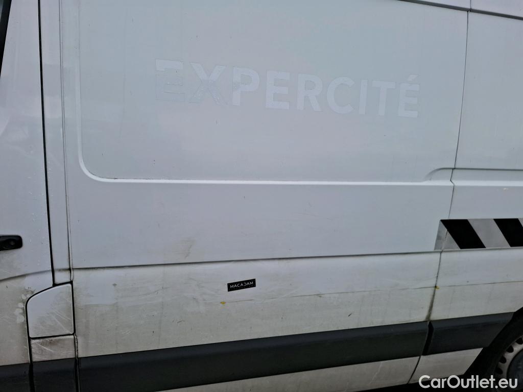  Renault  Master  III Fourgon L2H2 3 5 Grand Confort dCi 130CV BVM6 E6 #84