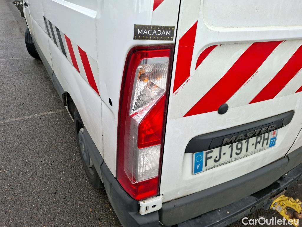  Renault  Master  III Fourgon L2H2 3 5 Grand Confort dCi 130CV BVM6 E6 #51