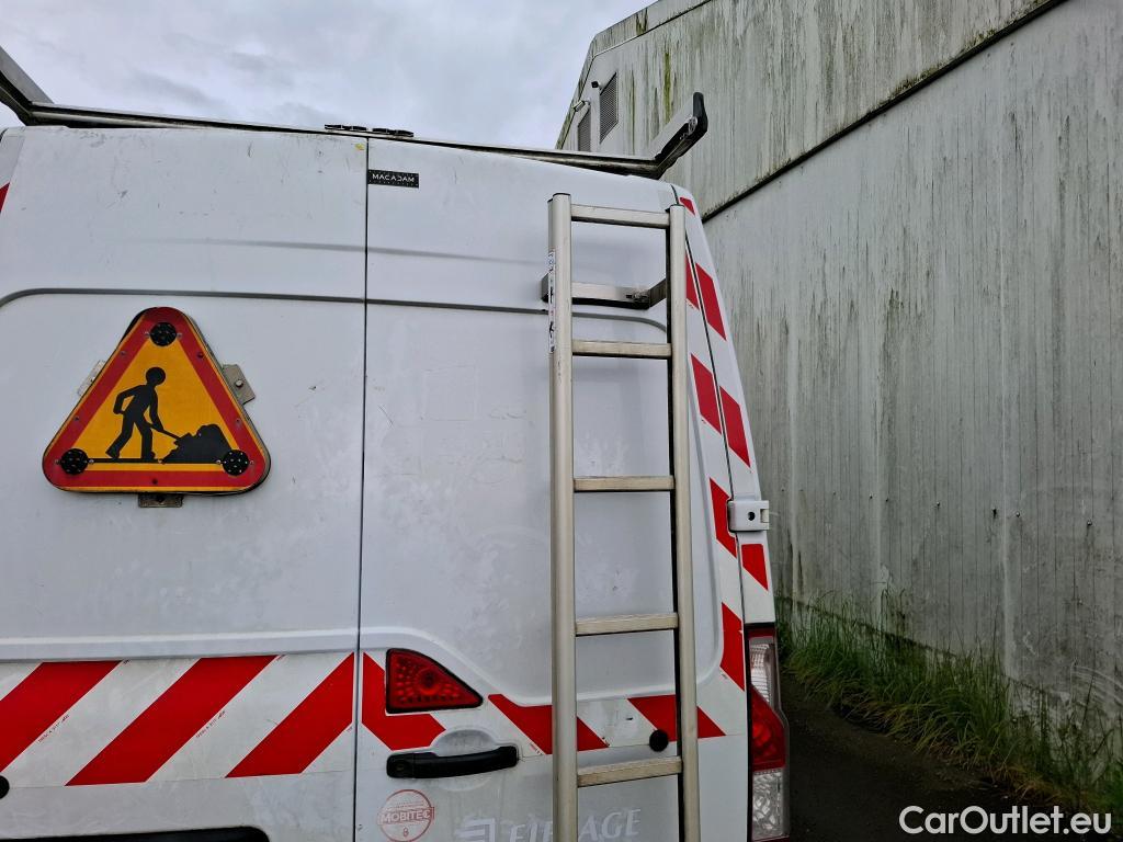  Renault  Master  III Fourgon L2H2 3 5 Grand Confort dCi 130CV BVM6 E6 #8