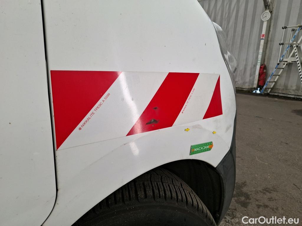  Renault  Master RENAULT  VU 4p Fourgon FG GCf Trac F3500 L2H2 dCi 130 Euro6 #32