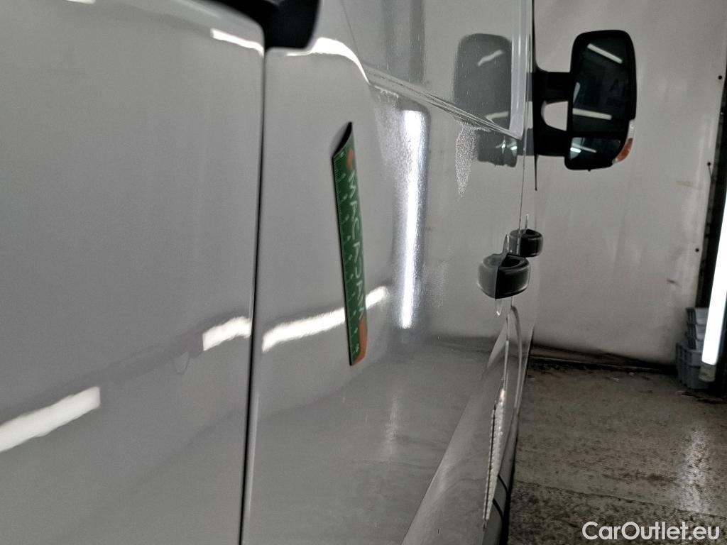  Renault  Master  Fourgon L2H2 3 5 Grand Confort dCi 135CV BVM6 E6dT #8