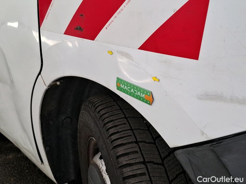  Renault  Master RENAULT  VU 4p Fourgon FG GCf Trac F3500 L2H2 dCi 130 Euro6 #33