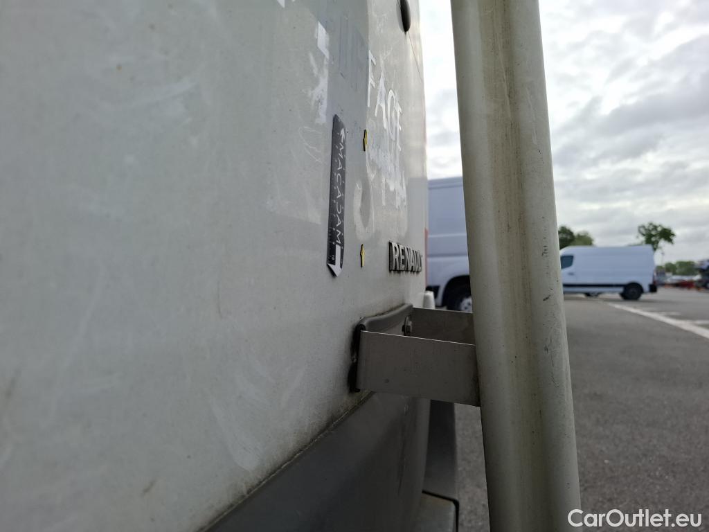  Renault  Master  III Fourgon L2H2 3 5 Grand Confort dCi 130CV BVM6 E6 #14