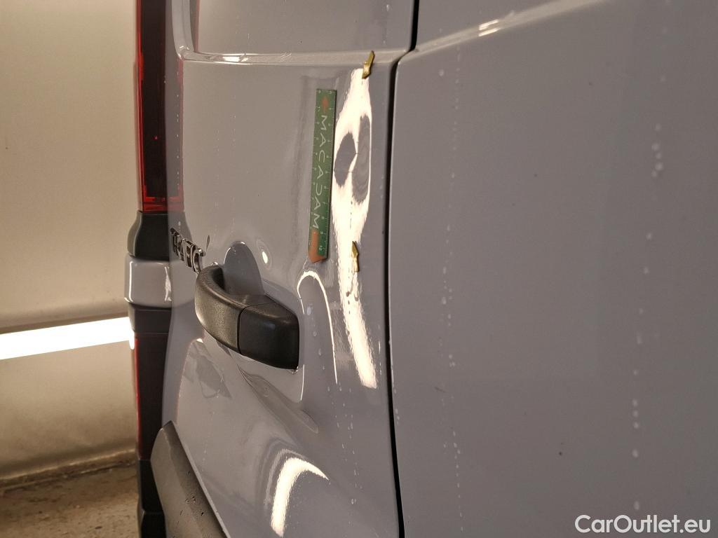  Renault  Trafic  Fourgon L1H1 3T Grand Confort 2.0 dCi 130CV BVM6 E6d #18