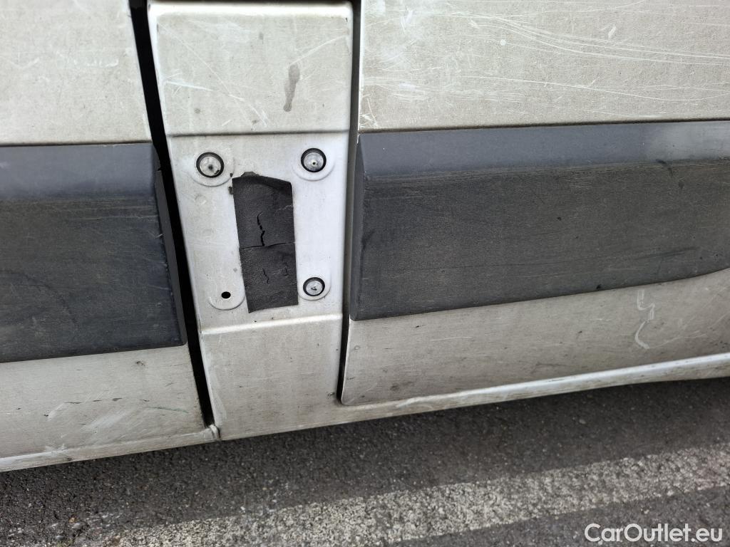  Renault  Master  III Fourgon L2H2 3 5 Grand Confort dCi 130CV BVM6 E6 #90