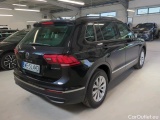  Volkswagen  Tiguan Volkswagen  1.4 TSI eHYBRID 245KM DSG 6 Life 5d #2