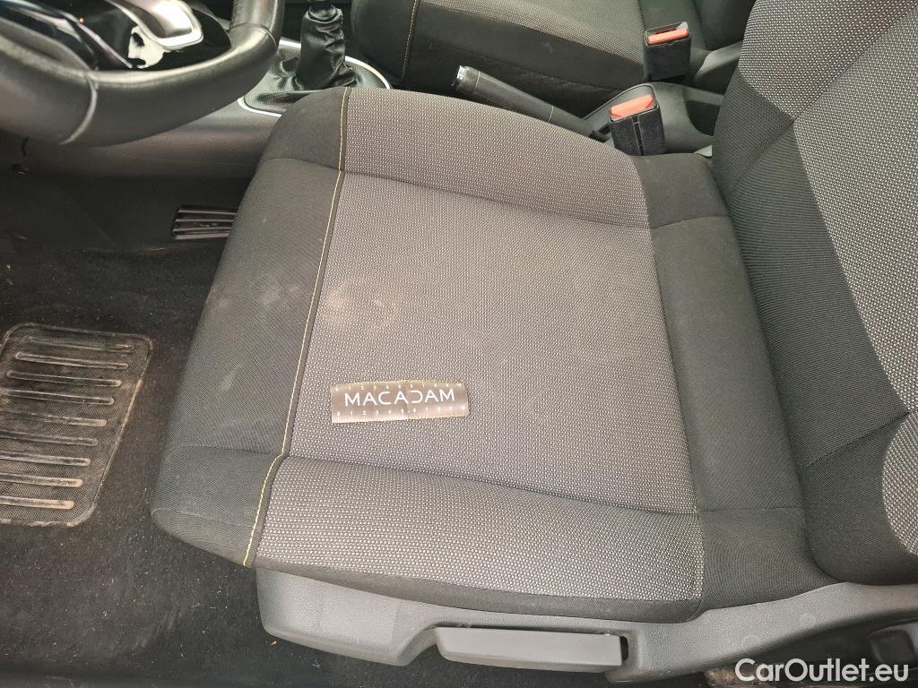  Citroen  C3 CITROEN  / 2020 / 5P / Berline PureTech 110 S&S BVM6 Shine Business #26
