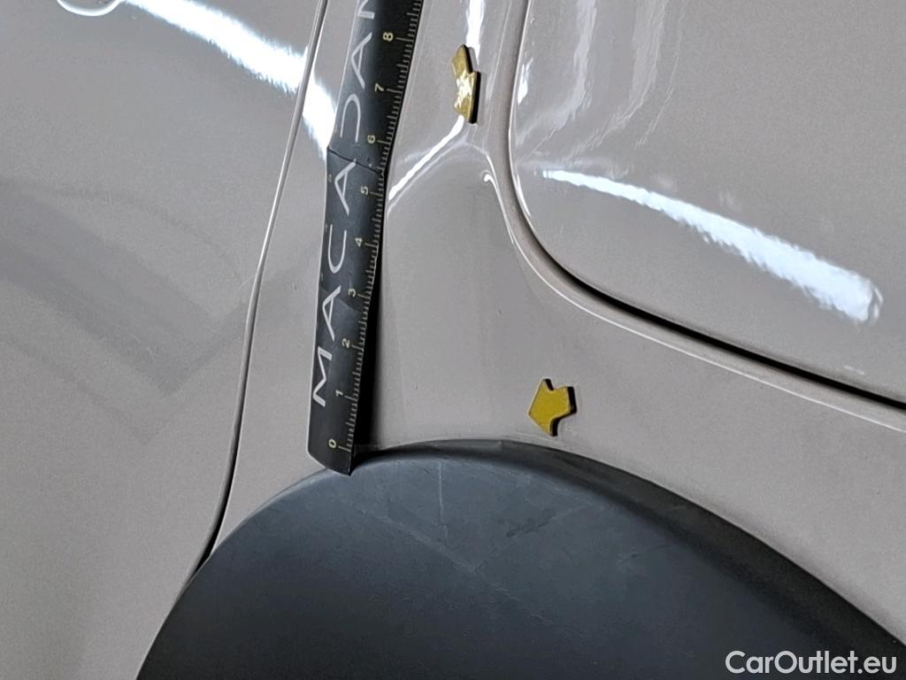  Citroen  C3 CITROEN  / 2020 / 5P / Berline PureTech 110 S&S BVM6 Shine Business #3
