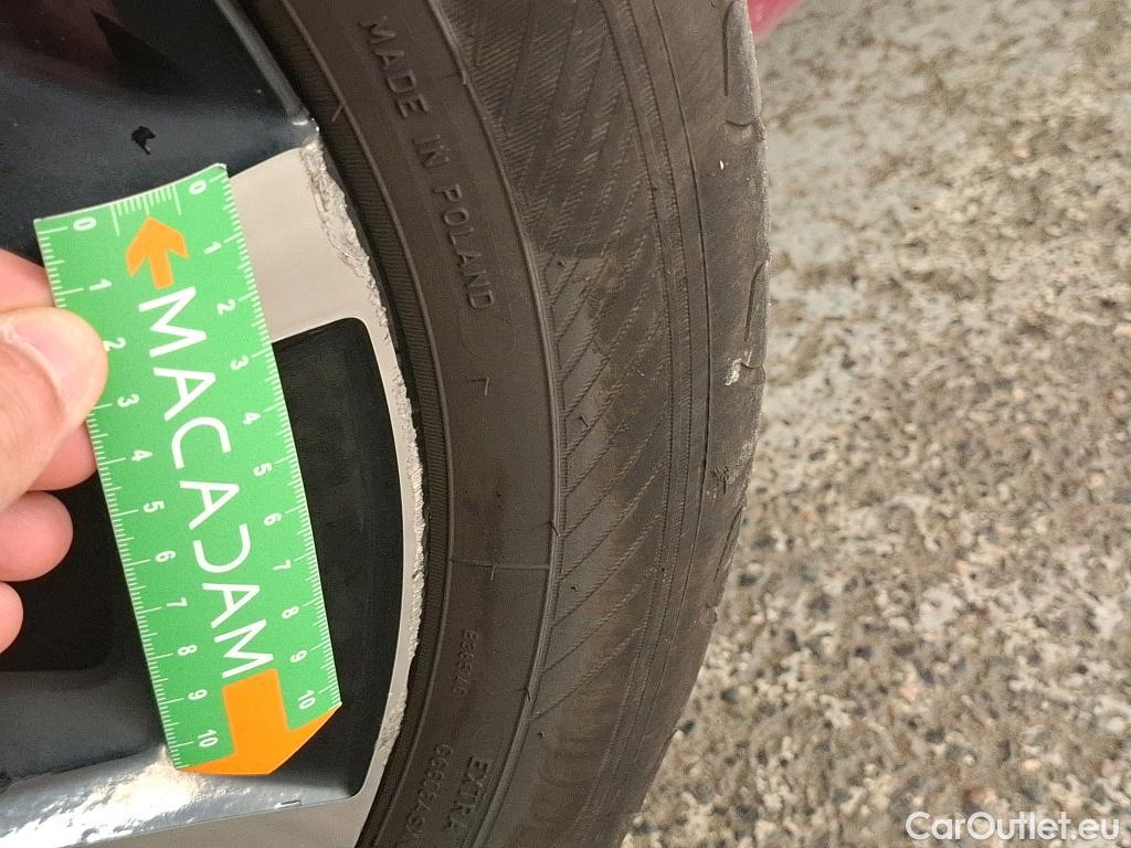  Honda  Civic HONDA  / 2022 / 5P / Berline 2.0 i-MMD Executive #7