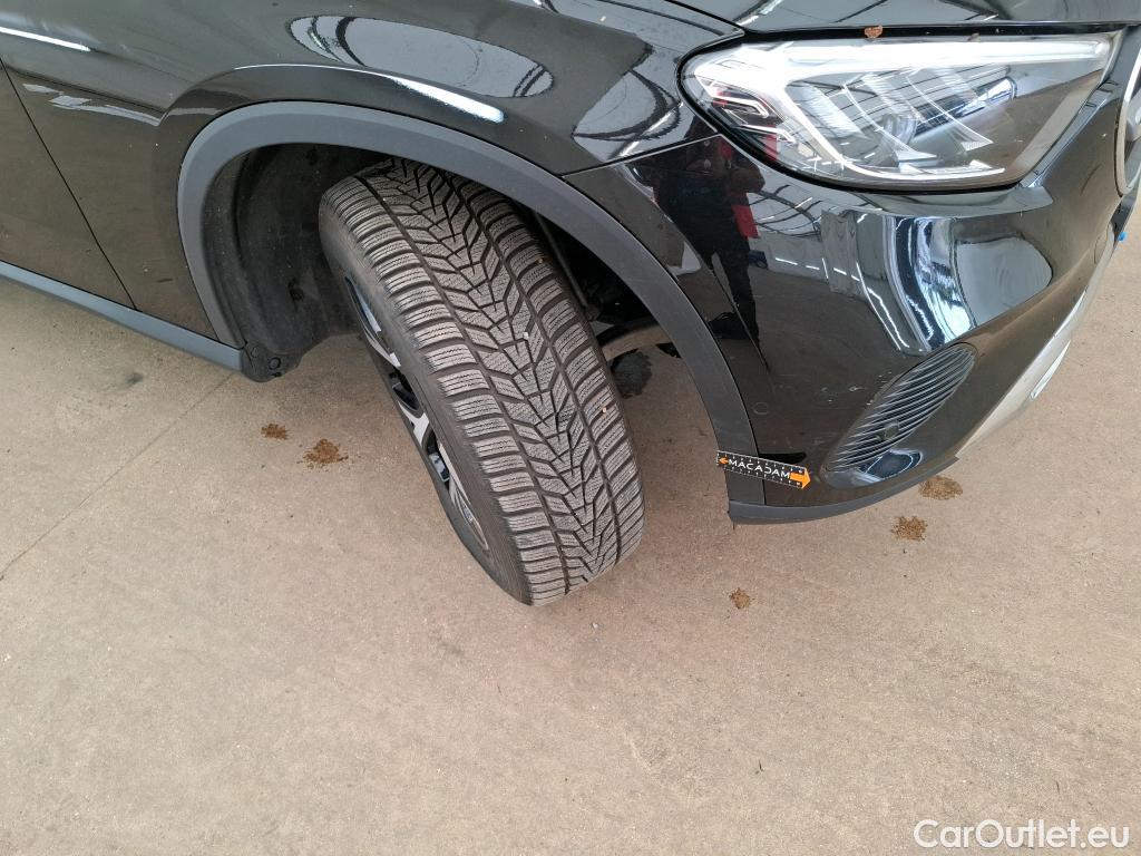  Mercedes  GLC MERCEDES-BENZ  / 2022 / 5P / SUV  300 e Business Line 4MATIC #62