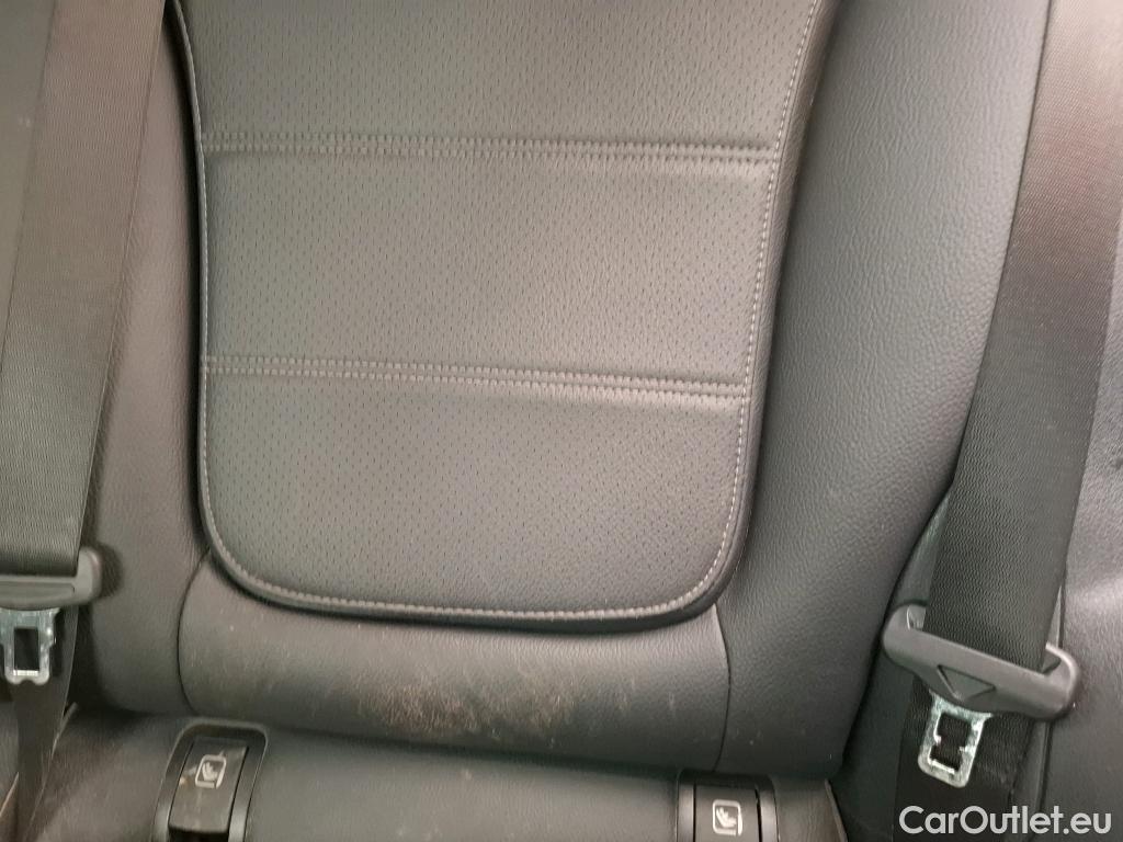  Mercedes  GLC MERCEDES-BENZ  / 2022 / 5P / SUV  300 e Business Line 4MATIC #42