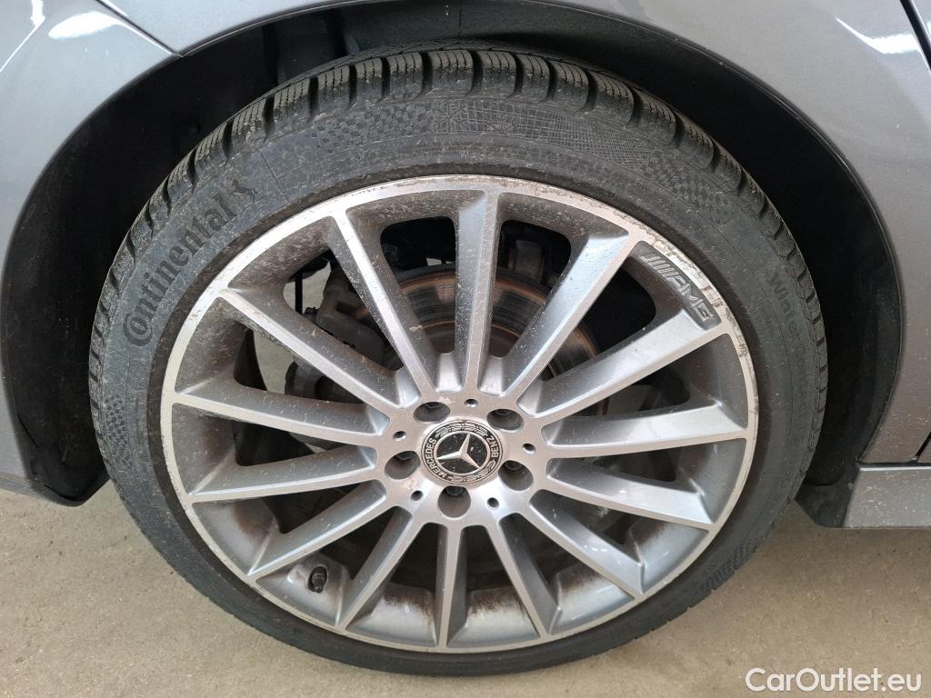  Mercedes  CLA-Klasse MERCEDES-BENZ CLA Coupe / 2019 / 4P / Coupé CLA 200 AMG Line BA7 #25