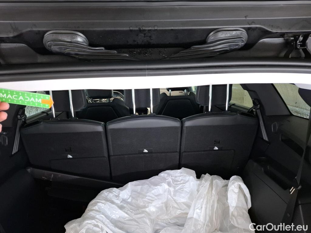  Peugeot  5008  Allure Pack 1.5 HDi 130CV BVA8 7 Sieges E6d #52