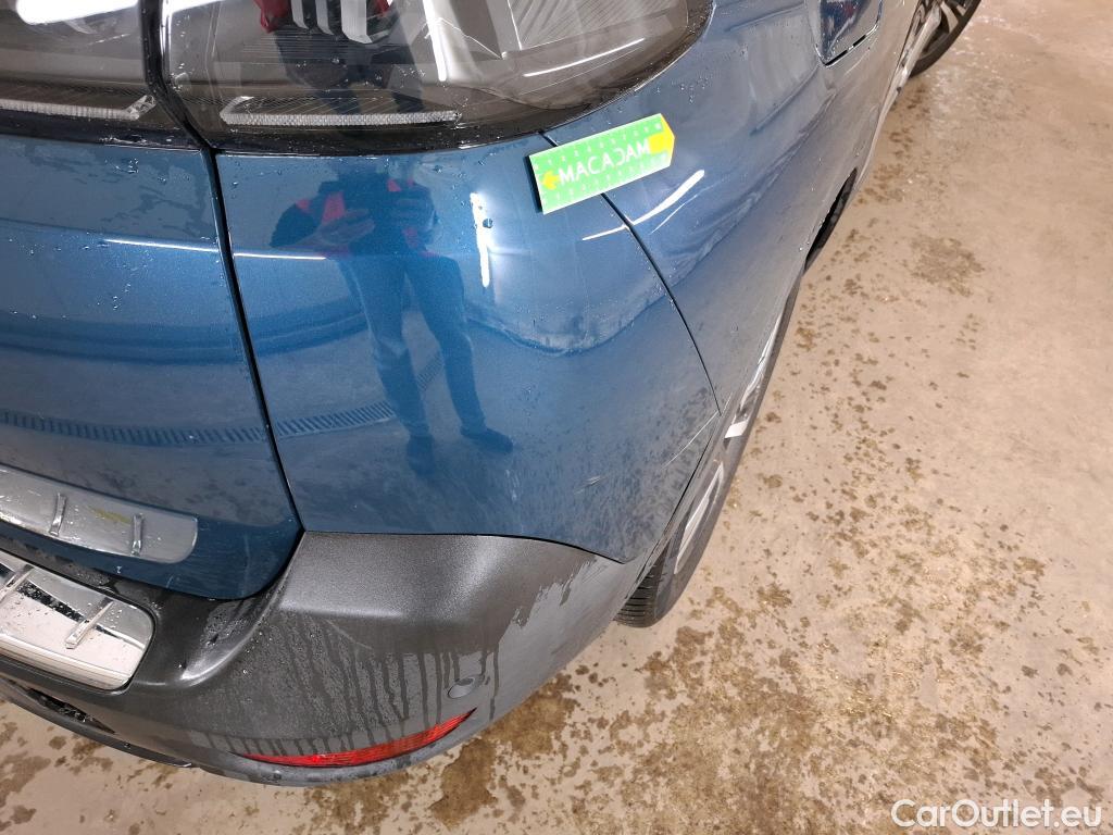  Peugeot  5008  Allure Pack 1.5 HDi 130CV BVA8 7 Sieges E6d #16