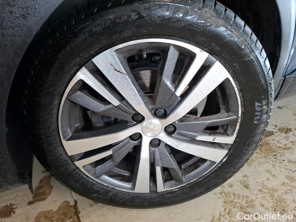  Peugeot  5008  Allure Pack 1.5 HDi 130CV BVA8 7 Sieges E6d #25