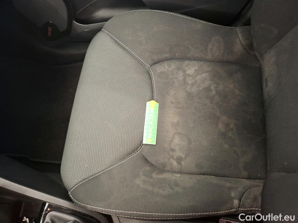 Renault  Clio  IV Business 0.9 TCe 90CV BVM5 E6 #32