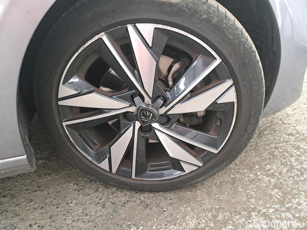  Peugeot  308  Allure 1.5 HDi 130CV BVA8 E6d #21