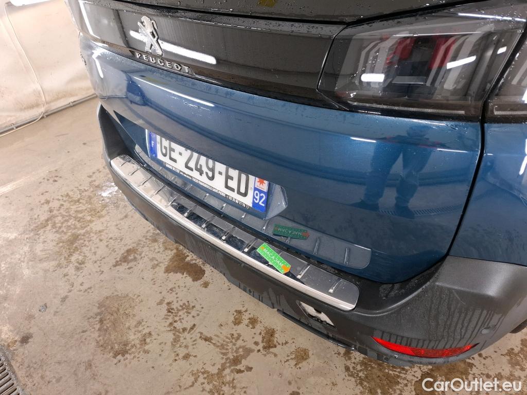  Peugeot  5008  Allure Pack 1.5 HDi 130CV BVA8 7 Sieges E6d #4