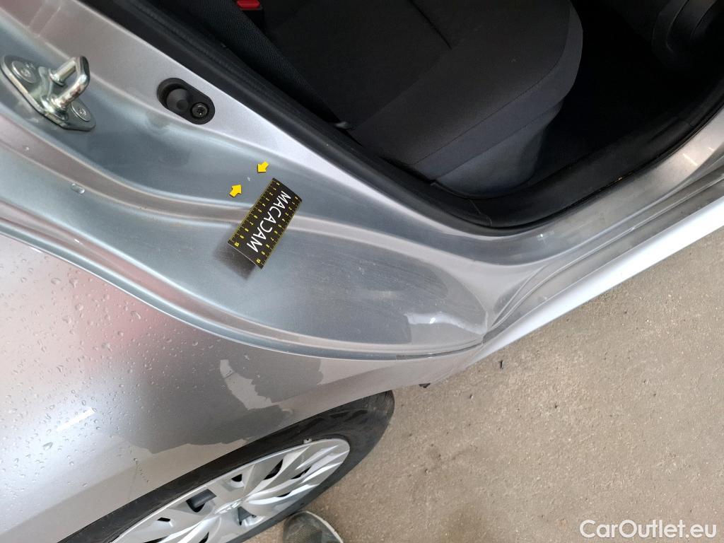  Toyota  Yaris TOYOTA  Hybride / 2019 / 5P / Berline Hybride 116h Dynamic #7