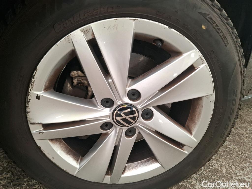  Volkswagen  Golf  VOLKSWAGEN / 2020 / 5P / Berline 2.0 TDI SCR 150 DSG7 Life Busi 1st #29