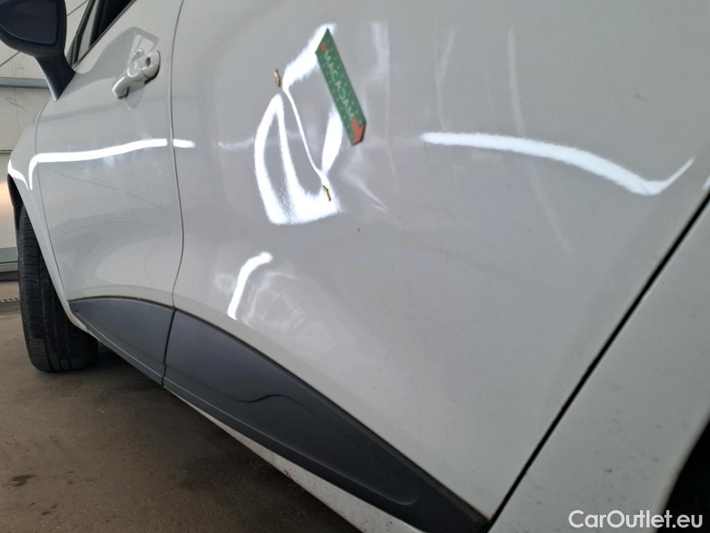  Renault  Clio  IV Air MediaNav 1.5 dCi 75CV BVM5 E6 #8