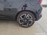  Nissan  Micra NISSAN  / 2016 / 5P / BERLINA IG¿T 92 TEKNA #64