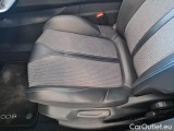  Peugeot  3008 PEUGEOT  / 2020 / 5P / SUV BLUEHDI 130 SeS ALLURE #12