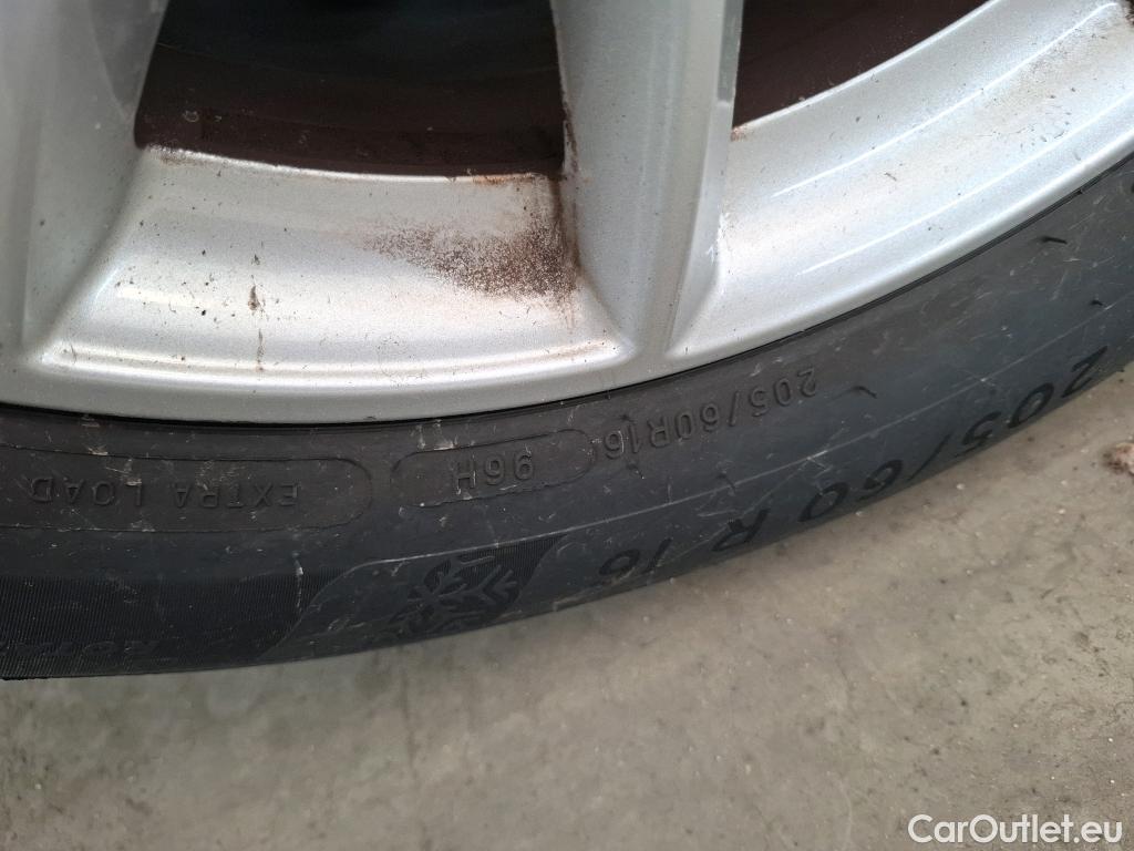  Bmw  Serie 2 Série 2 Gran Tourer 216d Lounge 1.5 115CV BVM6 E6d #36