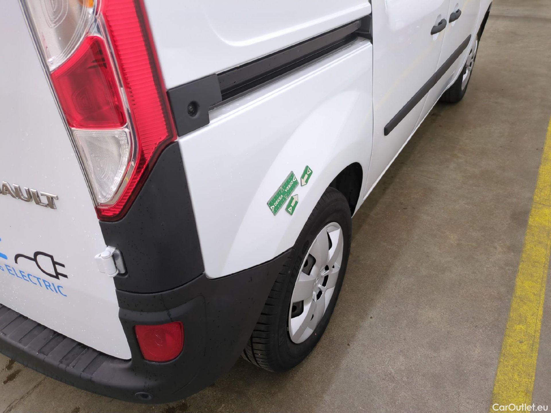 Renault  Kangoo RENAULT  Express / 2013 / 3P / Fourgonnette Electric Gd Confort Achat Integral - 19 #5