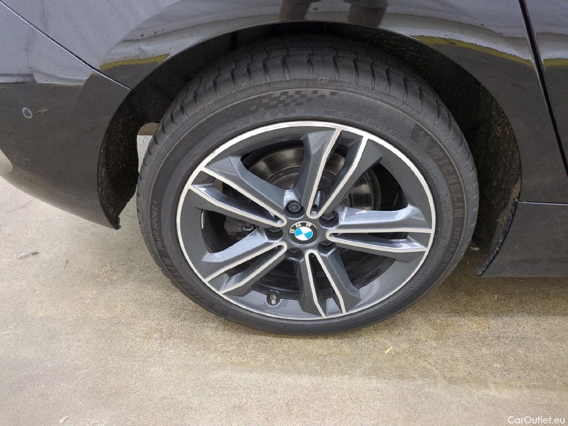  Bmw  Serie 1 Série 1 Berline 118 i Edition Sport 1.5 135CV BVA7 E6d #4