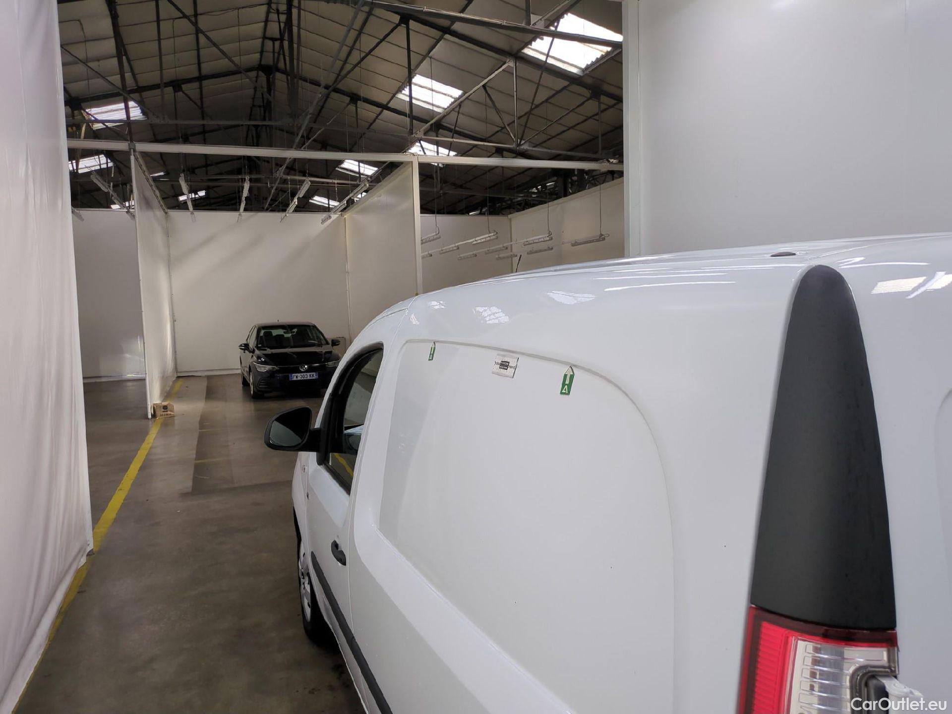  Renault  Kangoo RENAULT  Express / 2013 / 3P / Fourgonnette Electric Gd Confort Achat Integral - 19 #18